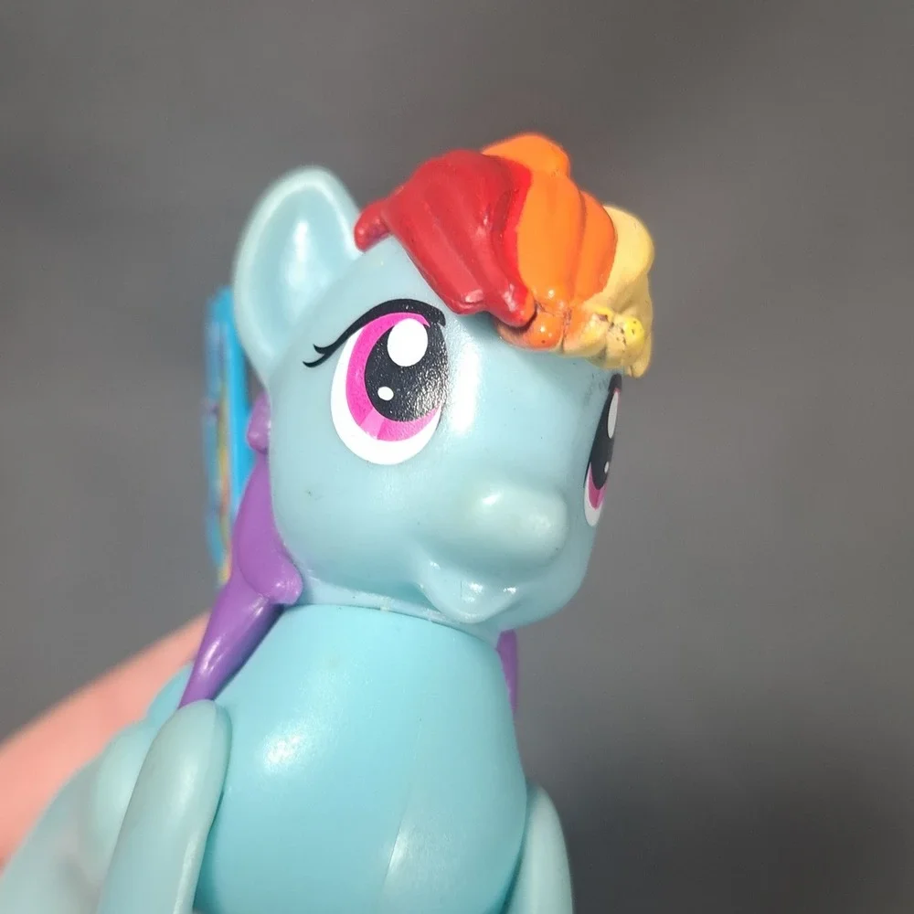 My‎ Little Pony Rainbow Dash Blue Pegasus Figure Rolling Action Toy G4 MLP 3.5